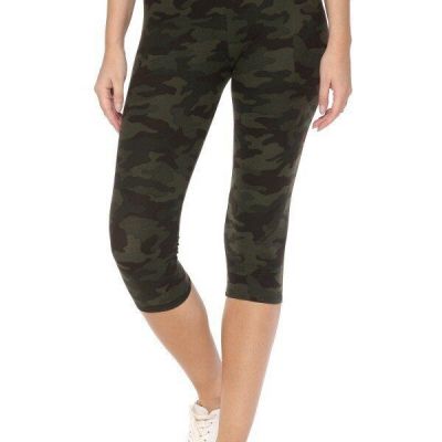 Multi-color Print, Cropped Capri Leggings In A Fitted Style With A Banded High W